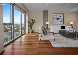 Photo #5: 721586693 Listing 