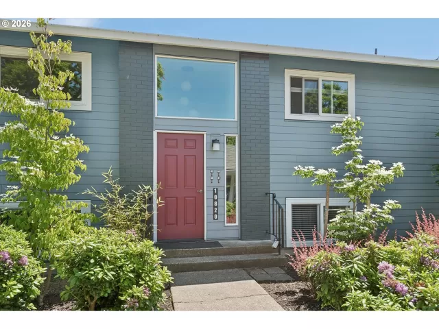 MLS: 721620406 Condo For Sale