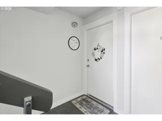 Photo #2: 721620406 Listing
