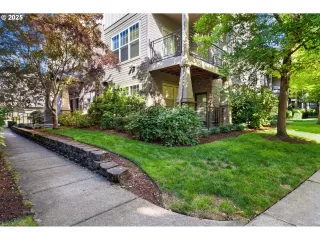 Photo #1: 722065582 Listing 