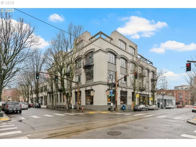 MLS: 722357084 Condo For Sale