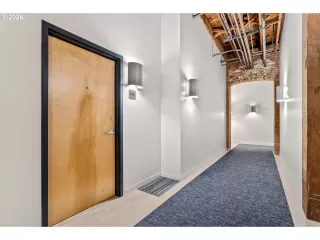 Photo #2: 722357084 Listing 