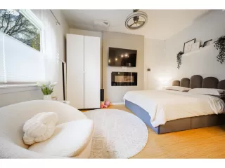 Photo #2: 722770746 Listing