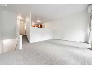 Photo #6: 723224145 Listing 