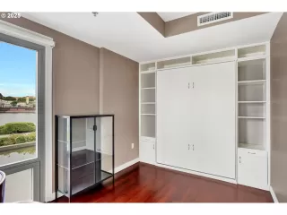 Photo #3: 723925409 Listing 