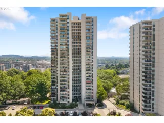 Photo #1: 724256965 Listing