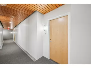 Photo #6: 724682469 Listing