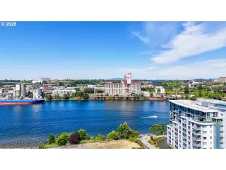 Photo #5: 724701418 Listing