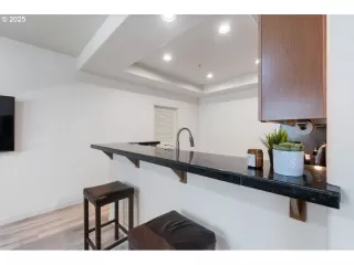 Photo #1: 724740512 Listing 