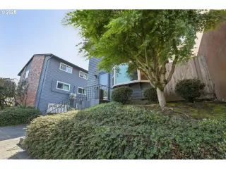 Photo #2: 724934765 Listing 