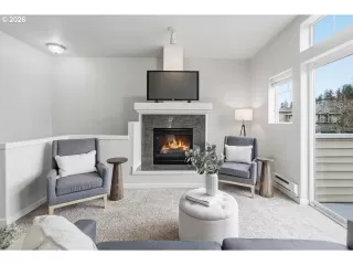 Photo #2: 725380491 Listing