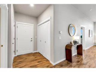 Photo #6: 726062372 Listing