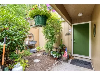 Photo #2: 726089876 Listing