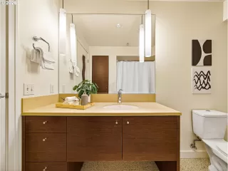 Photo #6: 726820791 Listing 