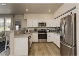 Photo #1: 726868336 Listing 