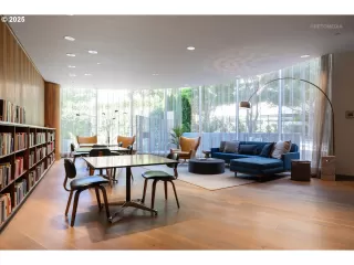 Photo #6: 727273290 Listing