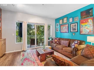 Photo #6: 727343492 Listing