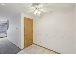 Photo #6: 727440604 Listing