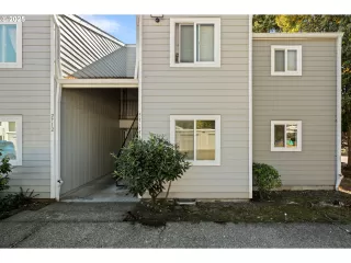 Photo #6: 728288106 Listing 