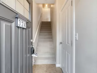 Photo #1: 728374961 Listing 