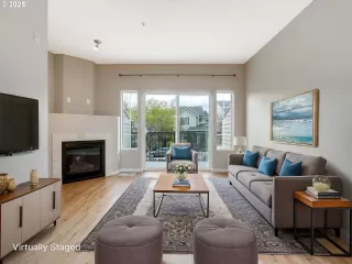 Photo #3: 728374961 Listing 