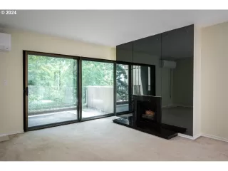 Photo #2: 728389165 Listing 