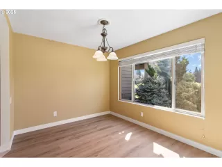 Photo #6: 728434701 Listing