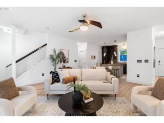 Photo #2: 728485181 Listing