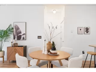 Photo #5: 728485181 Listing