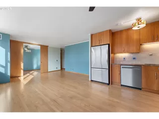 Photo #1: 728507028 Listing 