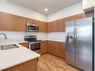 Photo #2: 728720860 Listing