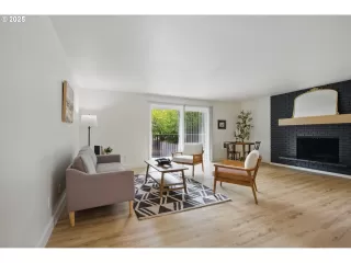 Photo #2: 728992496 Listing