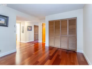 Photo #2: 729004116 Listing