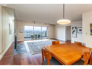 Photo #6: 729004116 Listing