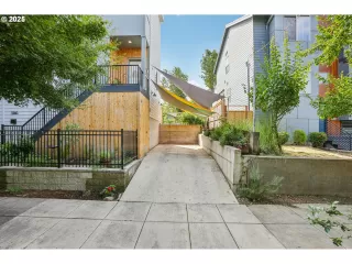 Browse active condo listings in CRESTON KENILWORTH