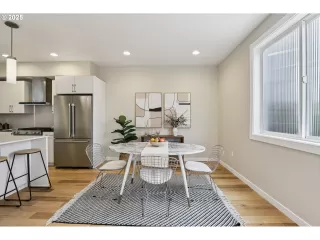 Photo #3: 729613302 Listing