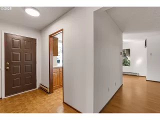 Photo #3: 731310867 Listing