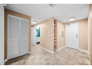 Photo #3: 731901596 Listing