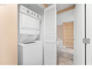 Photo #6: 731901596 Listing