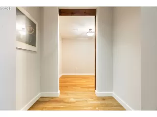 Photo #2: 731964119 Listing