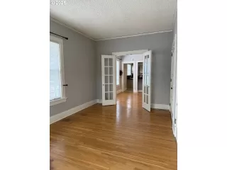 Photo #3: 731986963 Listing 