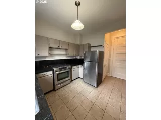 Photo #6: 731986963 Listing 