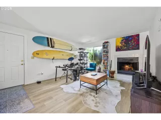 Photo #3: 732008615 Listing 