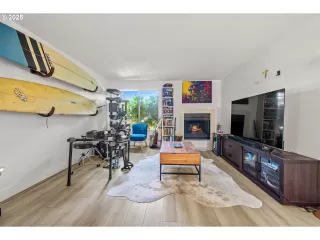 Photo #4: 732008615 Listing 