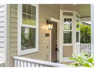 Photo #5: 732024174 Listing