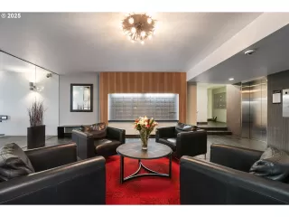 Photo #6: 732289887 Listing