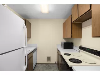 Photo #2: 732508436 Listing