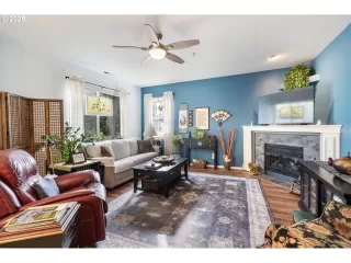 Photo #5: 732886507 Listing