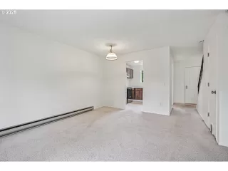 Photo #1: 733112986 Listing