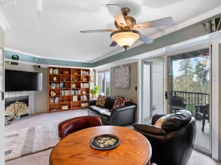 Photo #6: 733622310 Listing